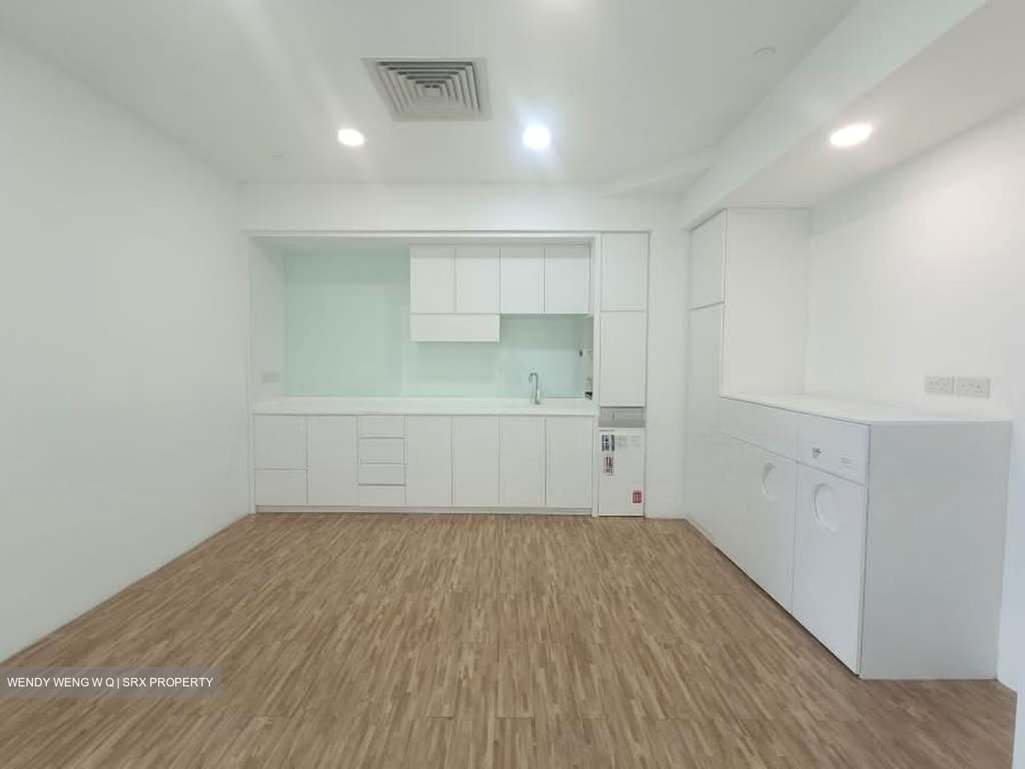 Alexandra Point (D5), Office #600658541